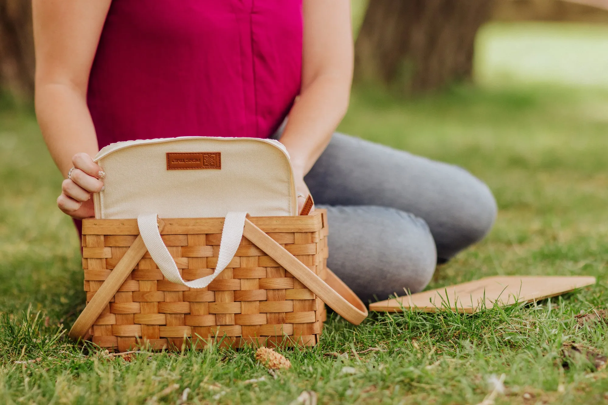 Georgia Tech Yellow Jackets - Poppy Personal Picnic Basket